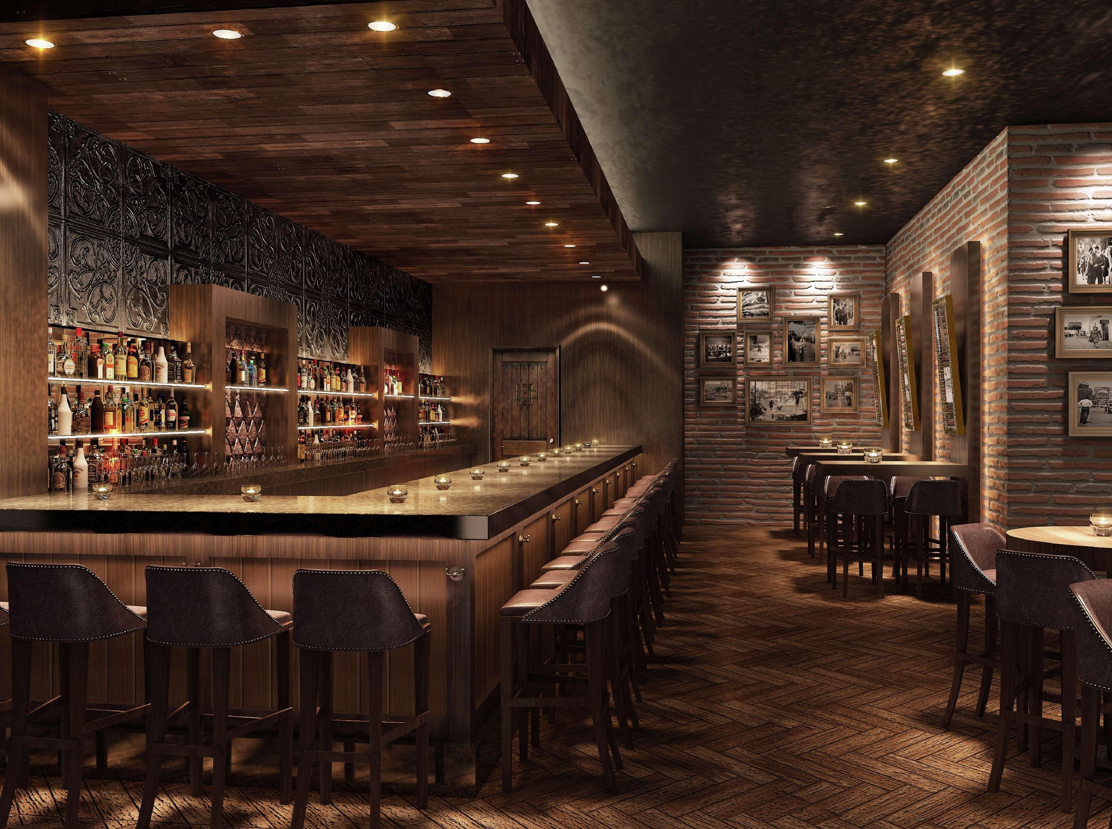 Doubletree By Hilton Doha - Al Sadd Hotel Ngoại thất bức ảnh The interior of the bar