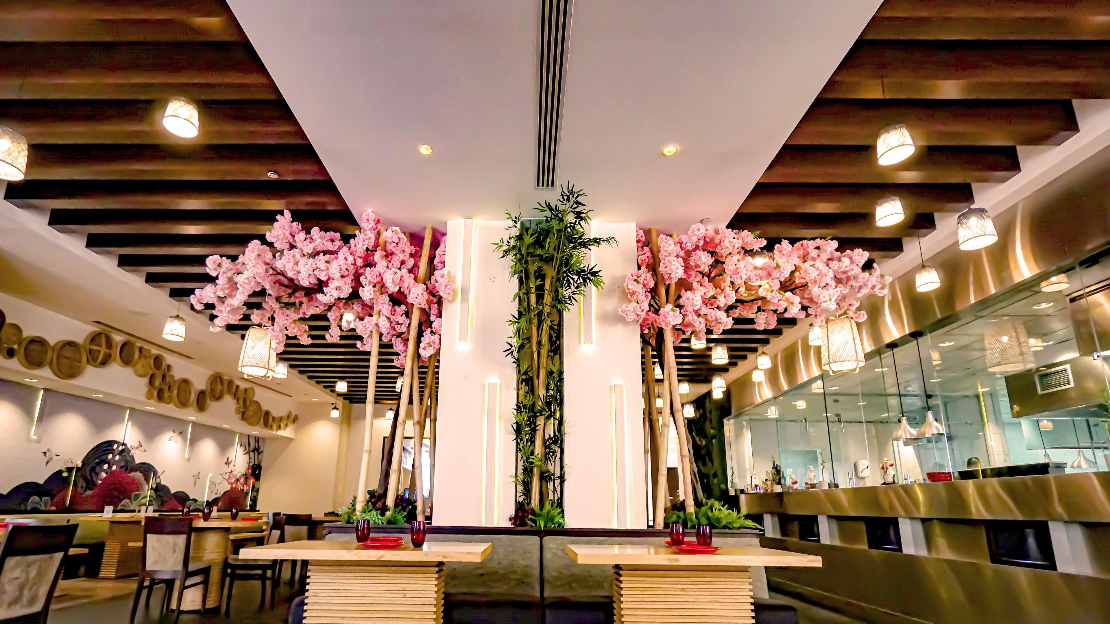 Doubletree By Hilton Doha - Al Sadd Hotel Ngoại thất bức ảnh Interior of a restaurant in the United Arab Emirates