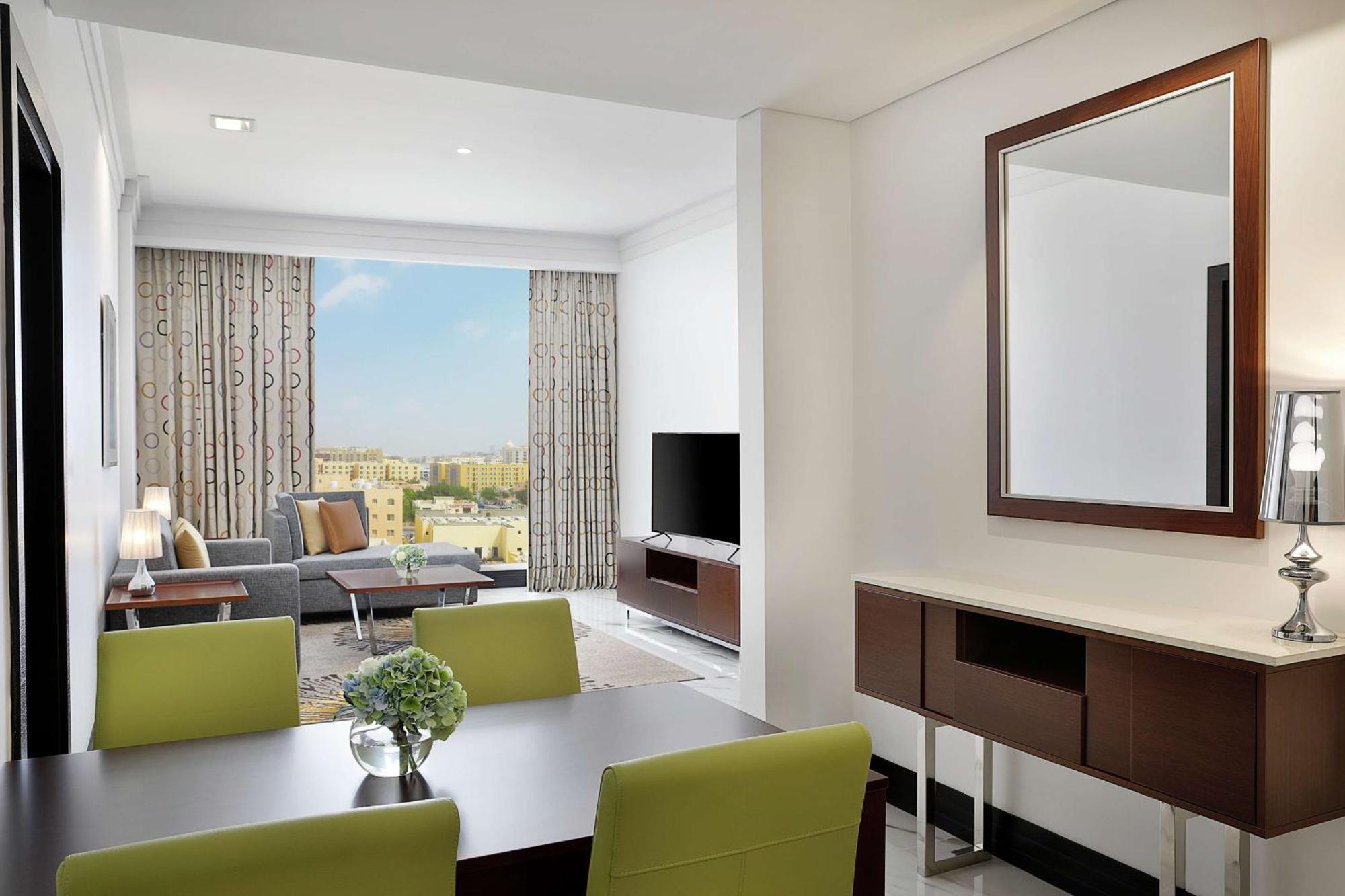 Doubletree By Hilton Doha - Al Sadd Hotel Ngoại thất bức ảnh