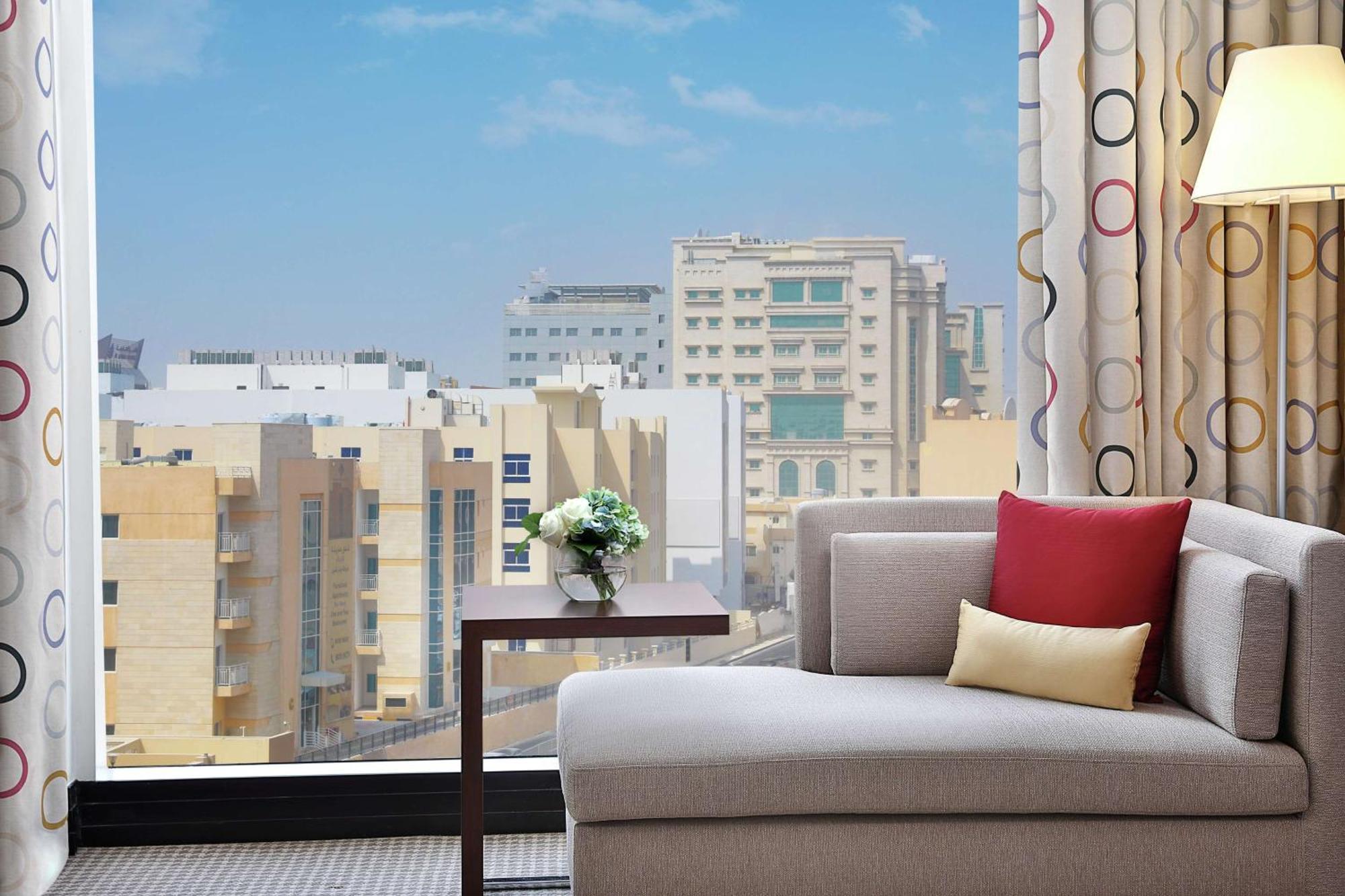 Doubletree By Hilton Doha - Al Sadd Hotel Ngoại thất bức ảnh