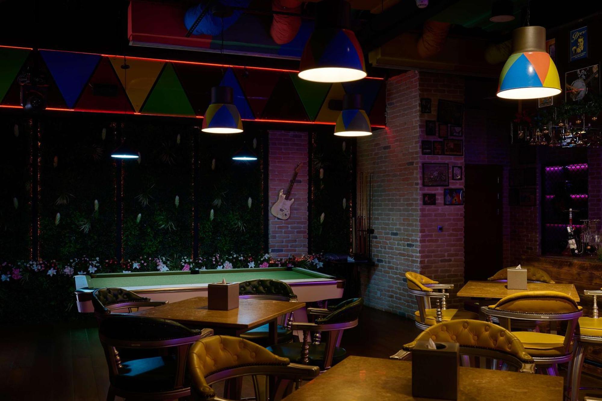 Doubletree By Hilton Doha - Al Sadd Hotel Ngoại thất bức ảnh The interior of a nightclub in Yerevan